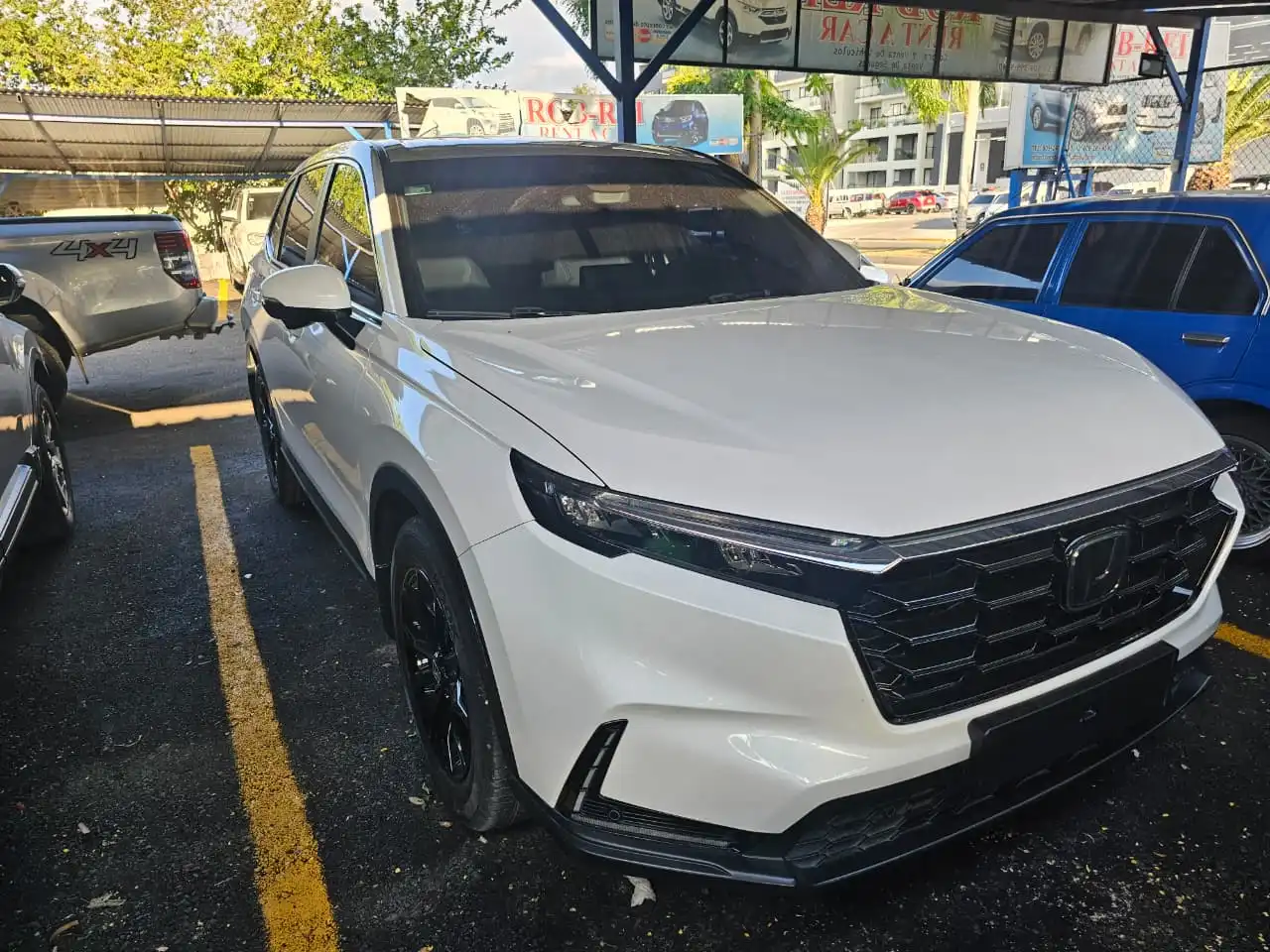 Alquiler JEEP HONDA CR-V EX 2025 — ROB-REI Rent A Car